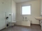 Exklusive 2-Zimmer Erdgeschoss-Wohnung - Badezimmer