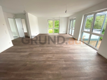 Großzügige 4-Zimmerwohnung mit Balkon, 32657 Lemgo, Etagenwohnung